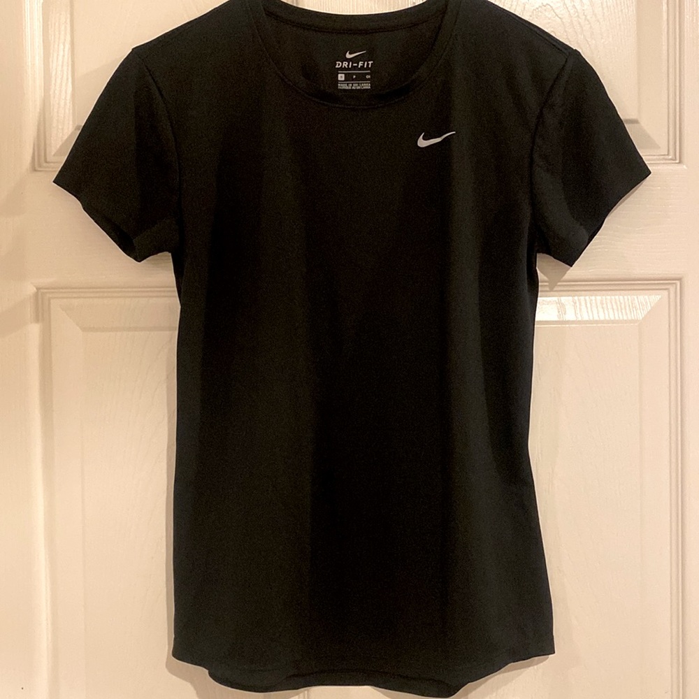 Nike running miller top, size S in black